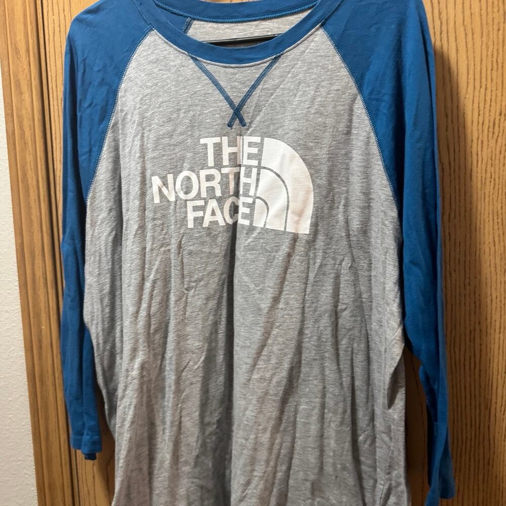 North Face T-shirt size XL - Picture 3 of 7